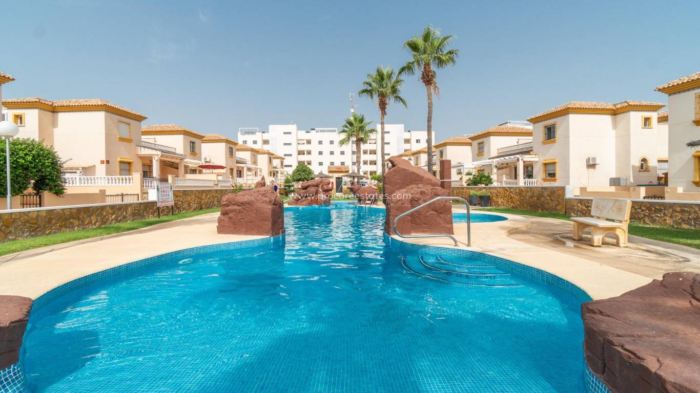 Verkoop - Appartement - Orihuela Costa - Villamartin
