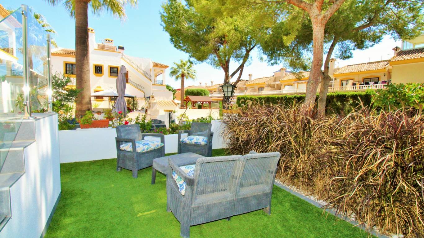 Verkoop - Appartement - Orihuela Costa - Villamartin