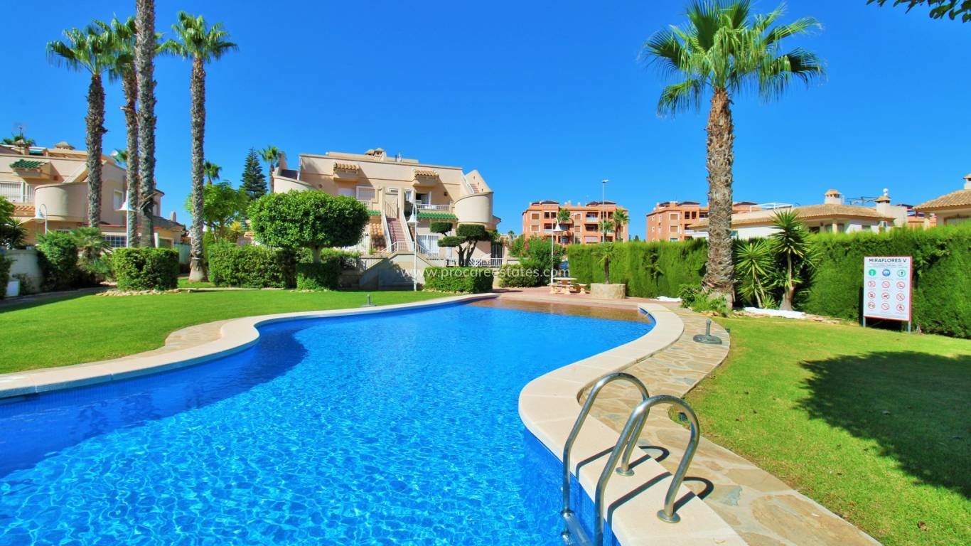 Verkoop - Appartement - Orihuela Costa - Villamartin