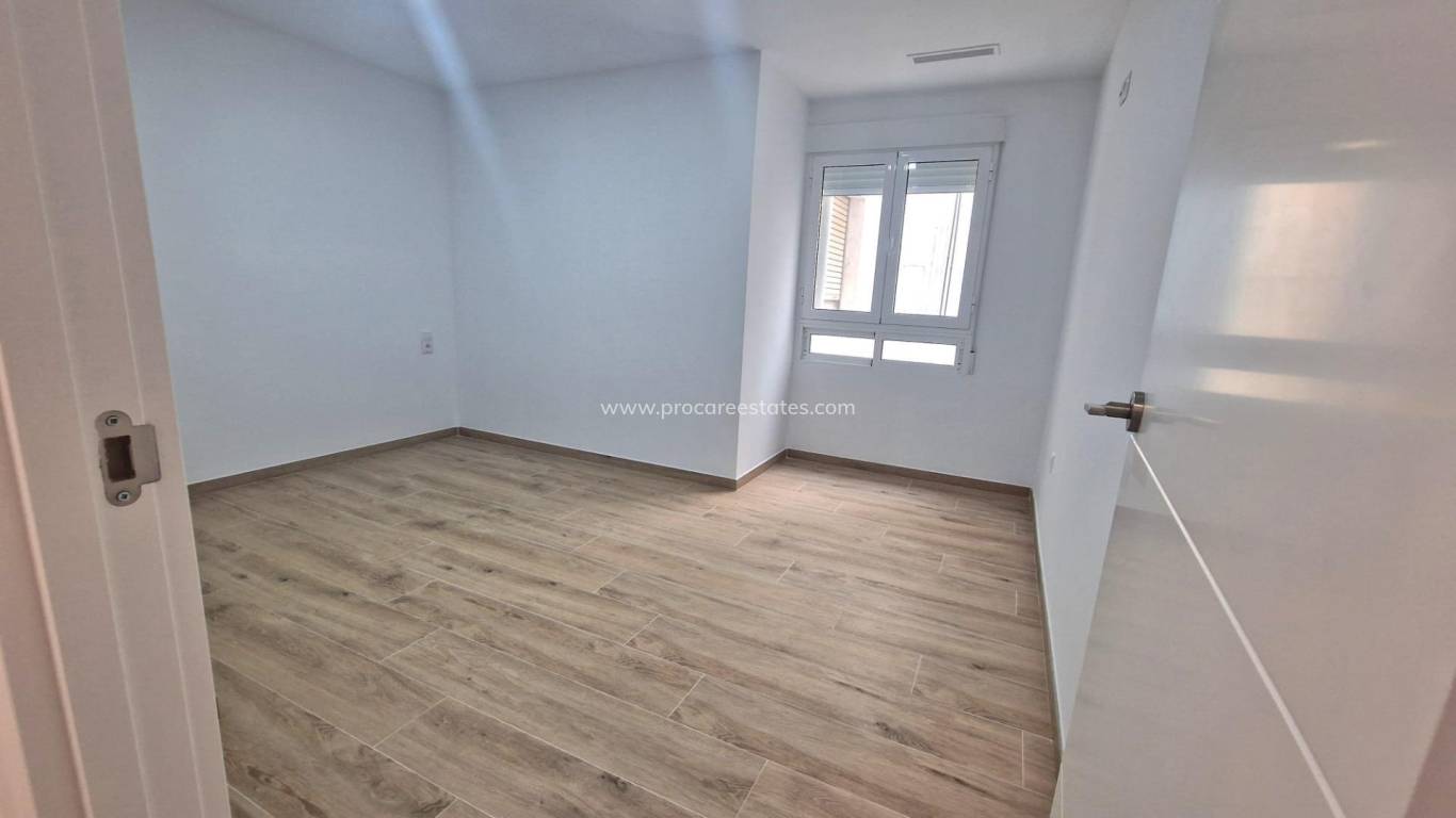 Verkoop - Appartement - Torrevieja - La Mata
