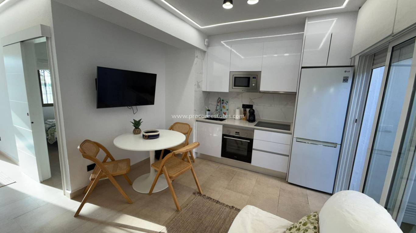Verkoop - Appartement - Torrevieja - Miramar - Torre del Moro