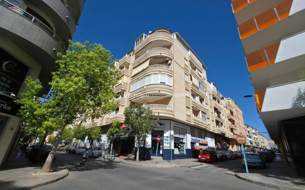 Verkoop - Appartement - Torrevieja - Paseo maritimo