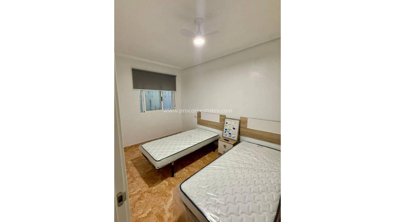 Verkoop - Appartement - Torrevieja - Playa Los Locos