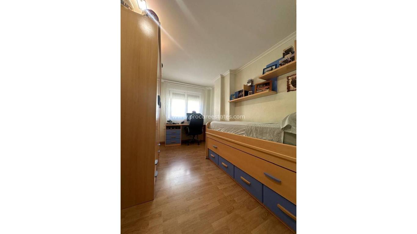 Verkoop - Appartement - Torrevieja - Torrevieja Center