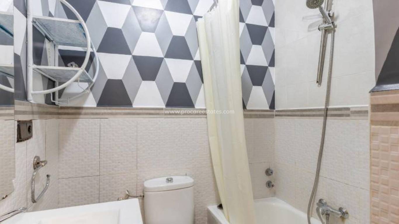 Verkoop - Appartement - Torrevieja - Torrevieja Center