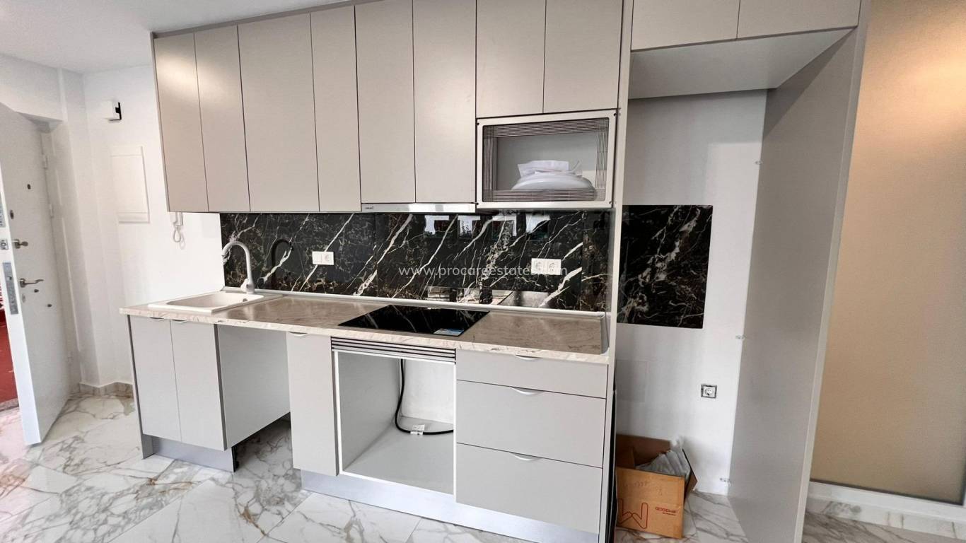 Verkoop - Appartement - Torrevieja - Torrevieja Center