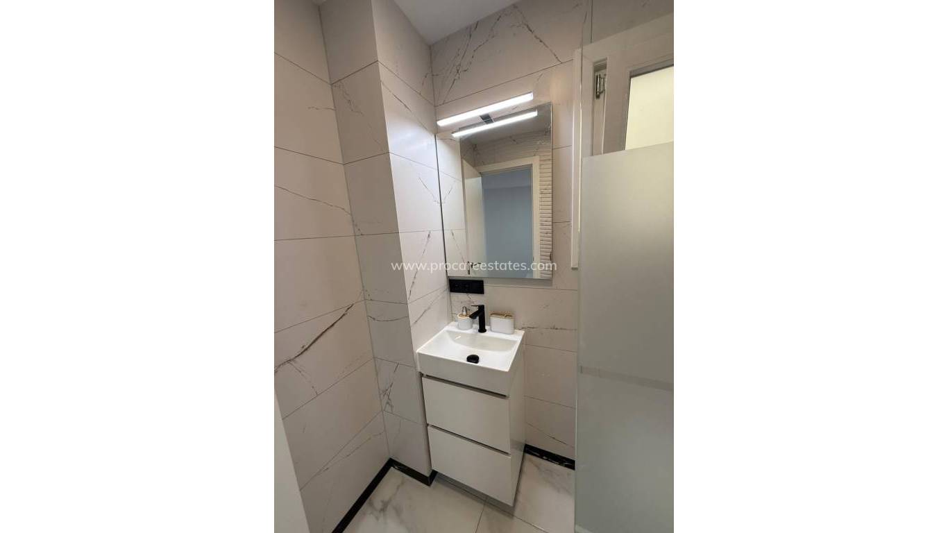 Verkoop - Appartement - Torrevieja - Torrevieja Center