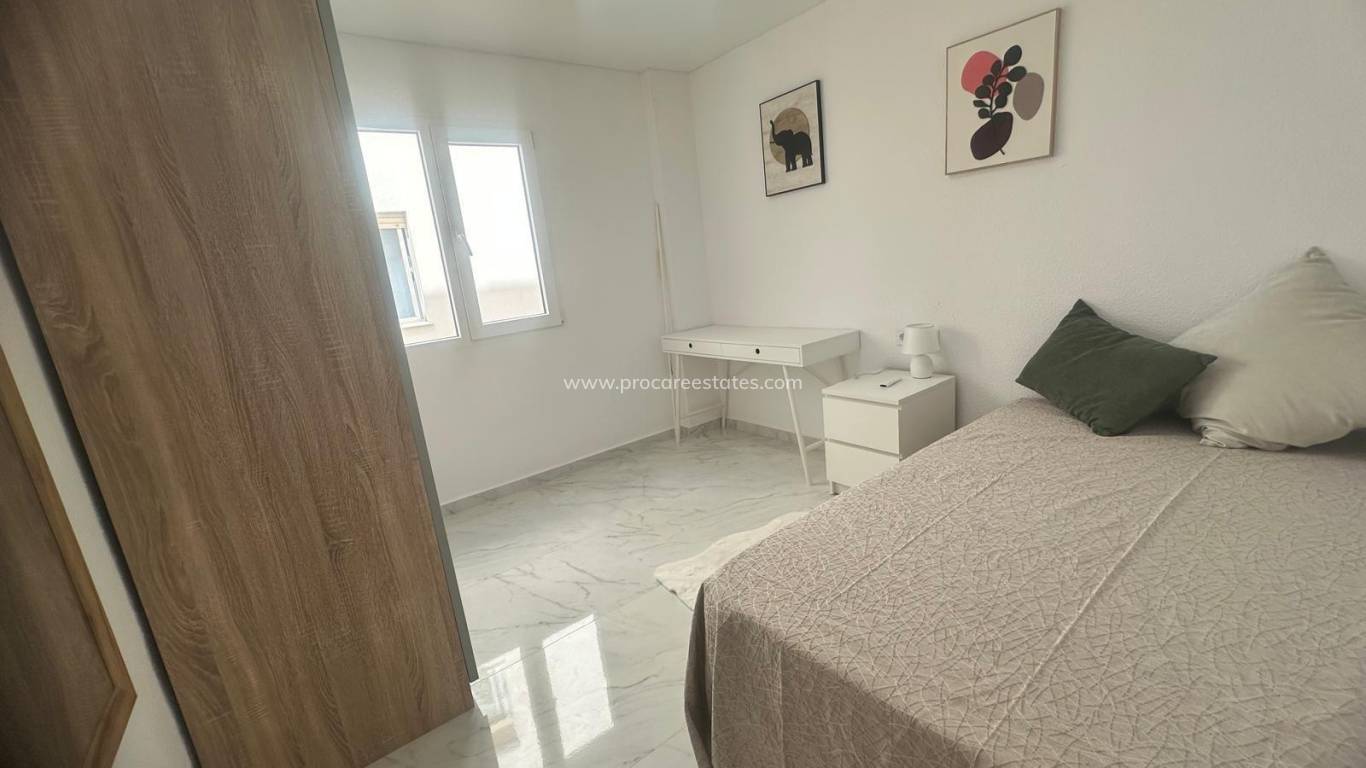 Verkoop - Appartement - Torrevieja - Torrevieja Center