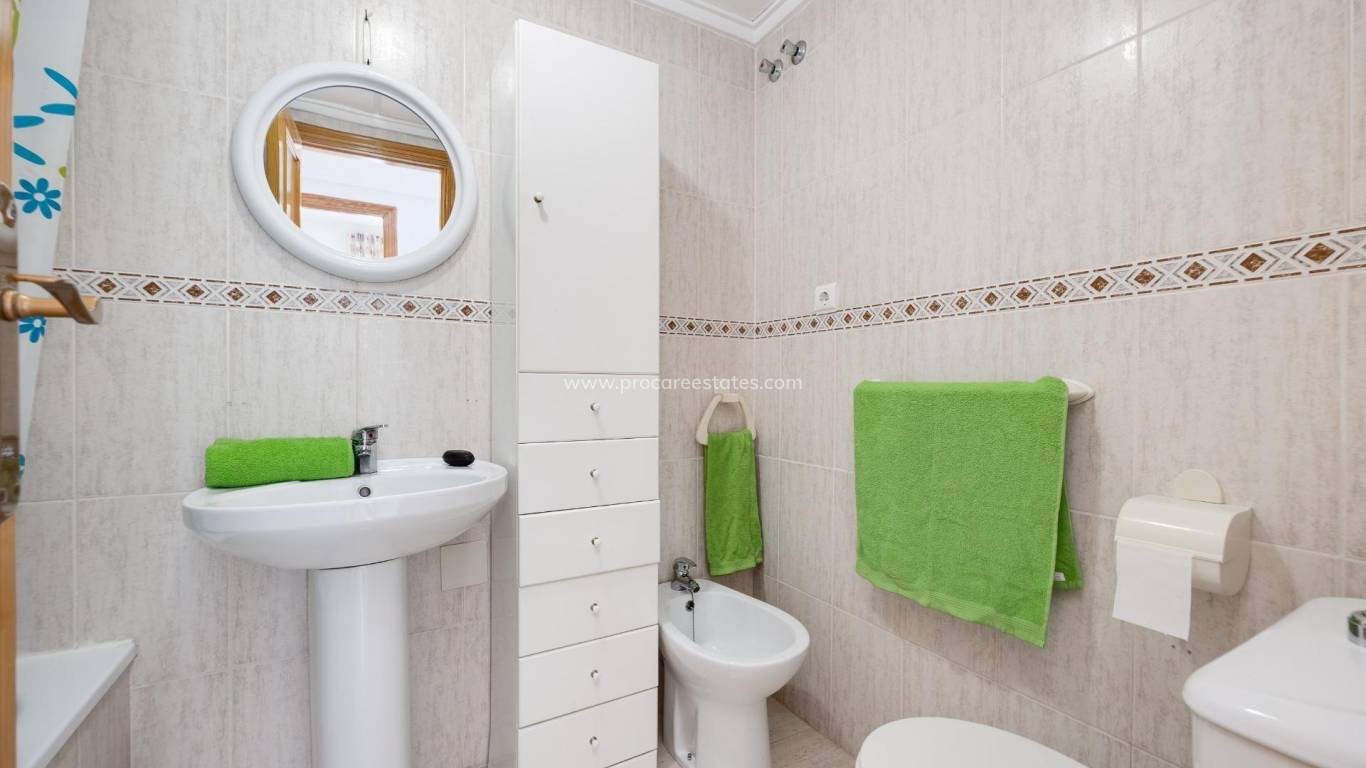 Verkoop - Appartement - Torrevieja - Torrevieja Center