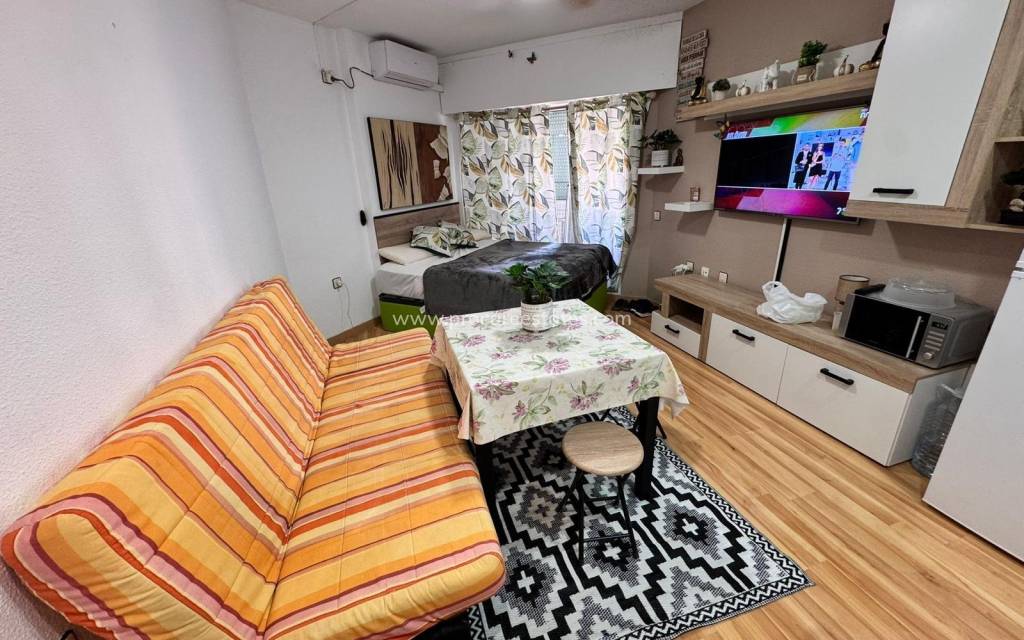 Verkoop - Appartement - Torrevieja - Torrevieja Center