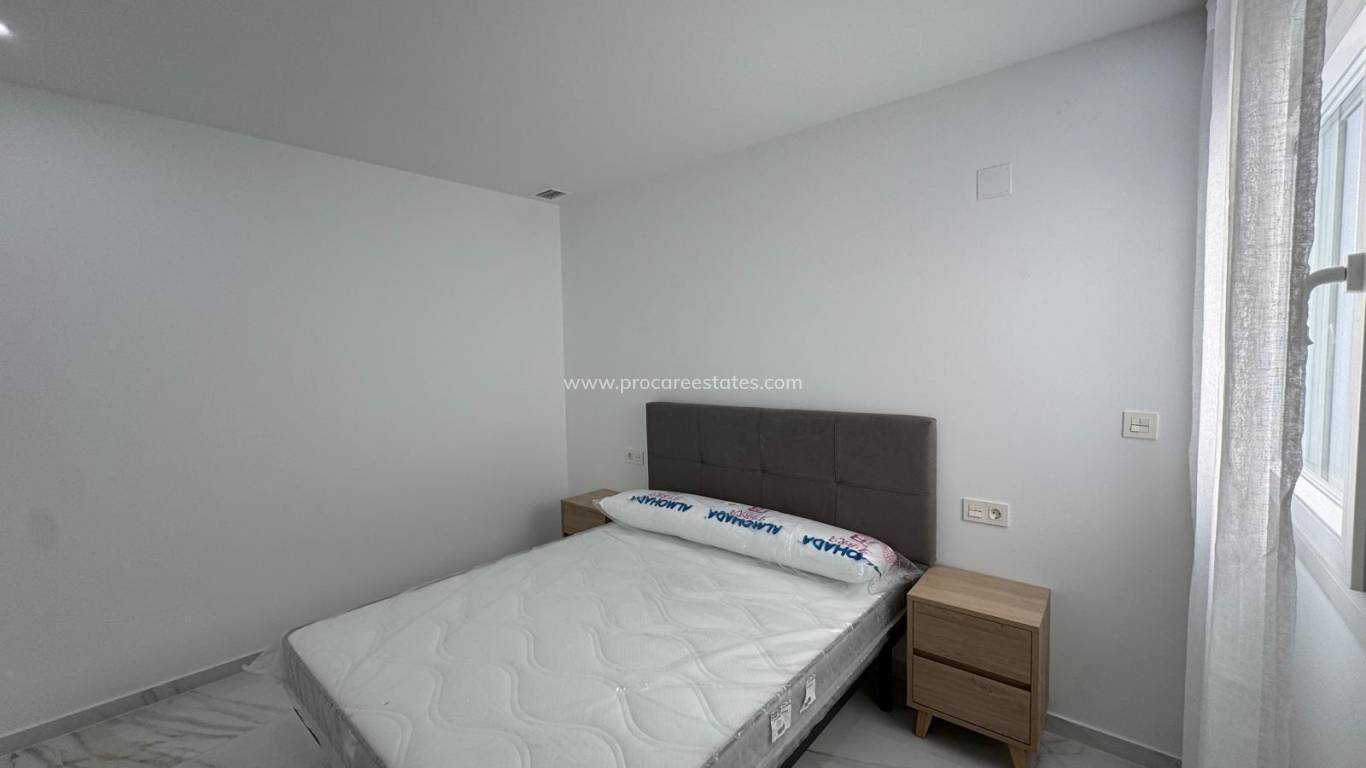 Verkoop - Appartement - Torrevieja - Torrevieja Center