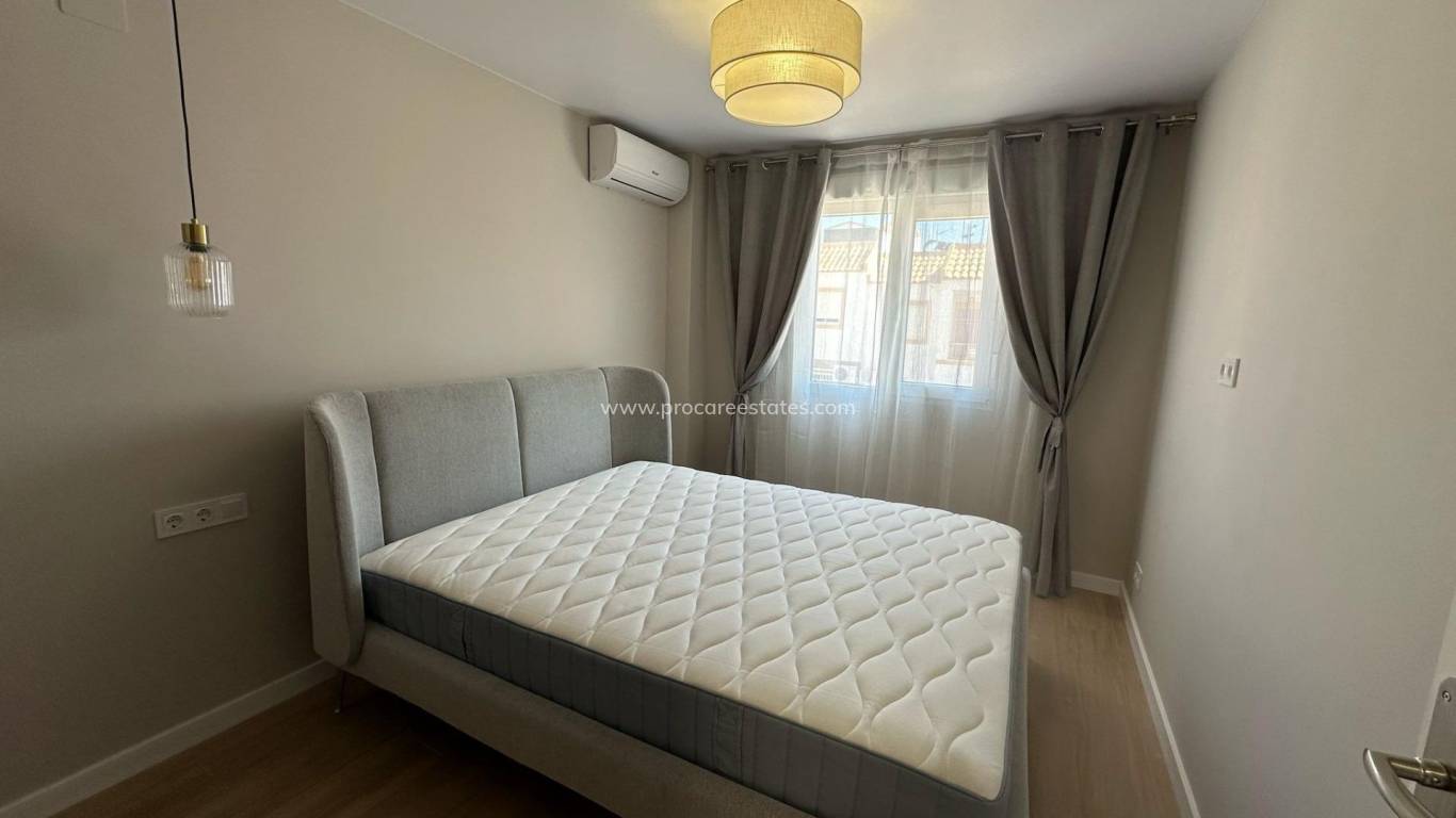 Verkoop - Appartement - Torrevieja - Torrevieja Center