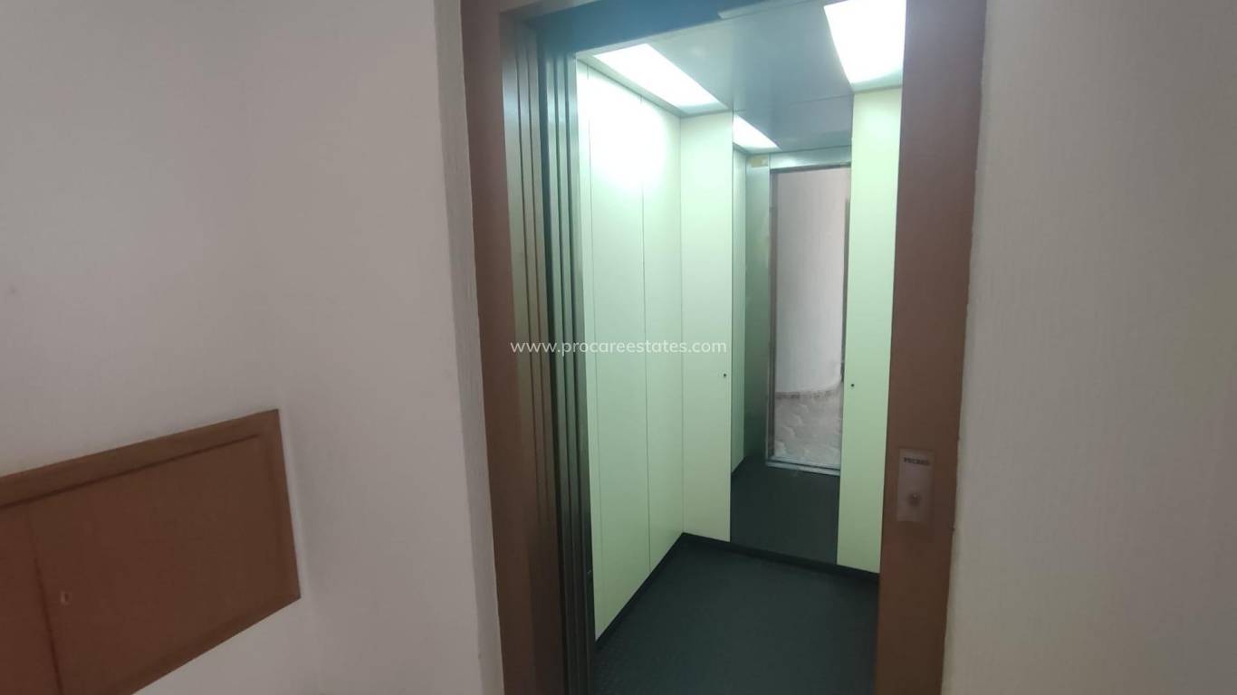 Verkoop - Appartement - Torrevieja - Torrevieja Center