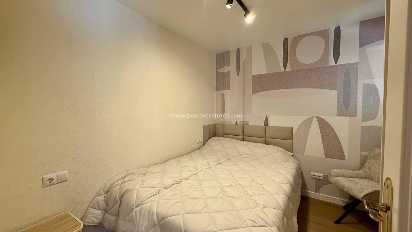 Verkoop - Appartement - Torrevieja - Torrevieja Center