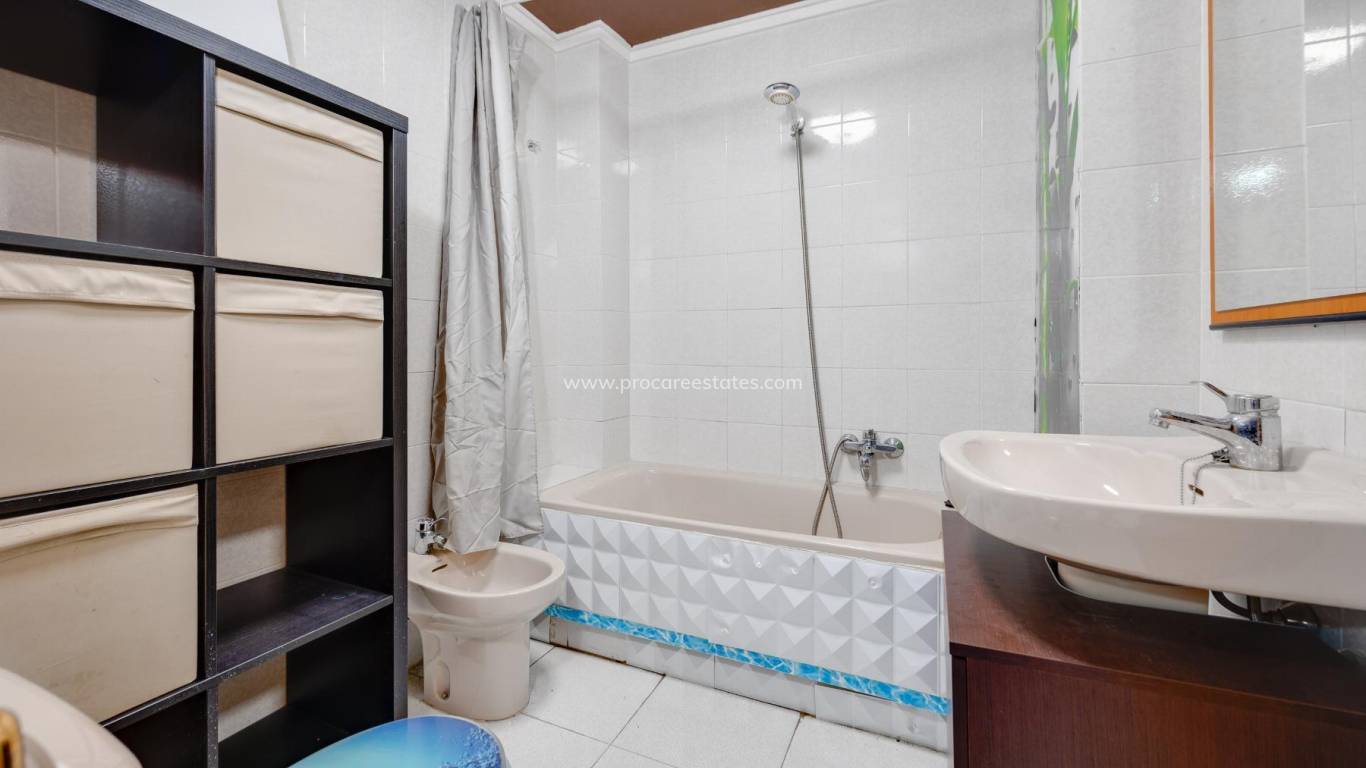 Verkoop - Appartement - Torrevieja - Torrevieja Center