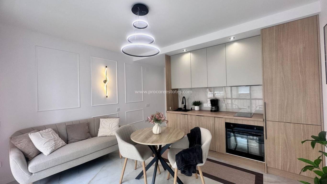Verkoop - Appartement - Torrevieja - Torrevieja Center