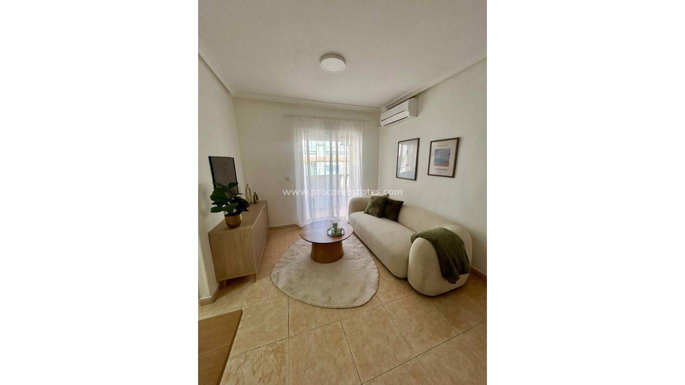 Verkoop - Appartement - Torrevieja - Torrevieja Center