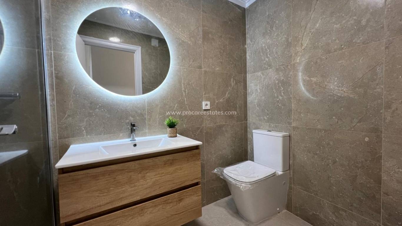 Verkoop - Appartement - Torrevieja - Torrevieja Center