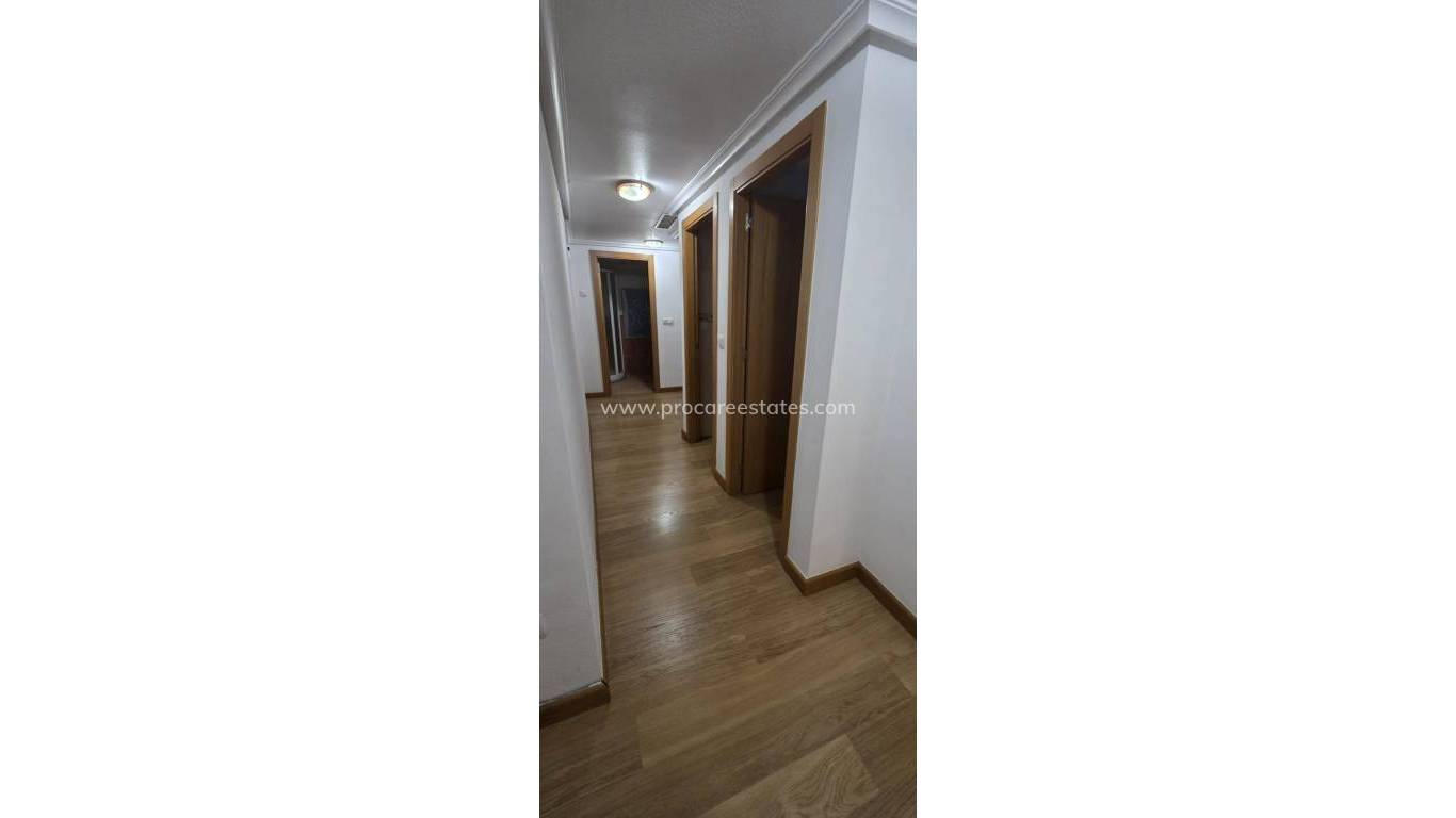 Verkoop - Appartement - Torrevieja - Torrevieja Center