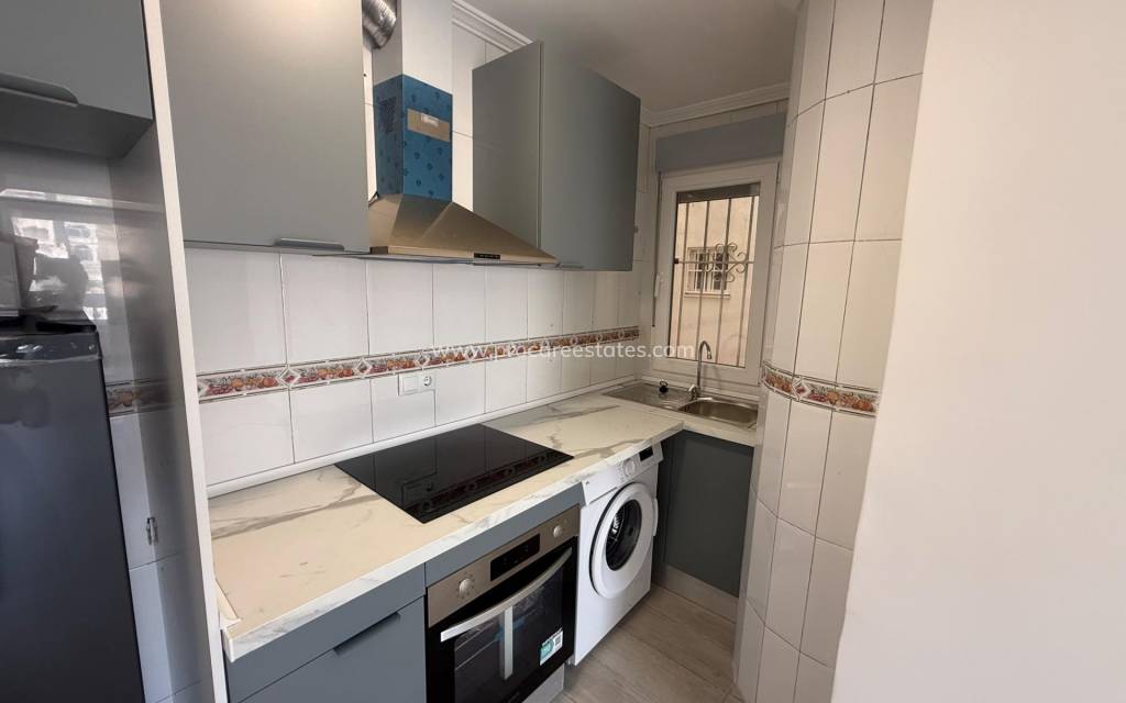 Verkoop - Appartement - Torrevieja - Torrevieja Center