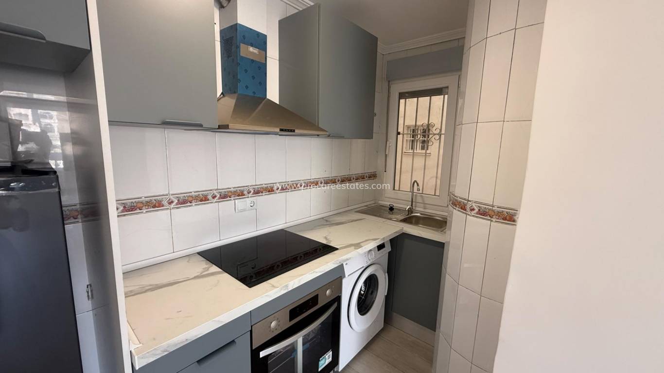 Verkoop - Appartement - Torrevieja - Torrevieja Center