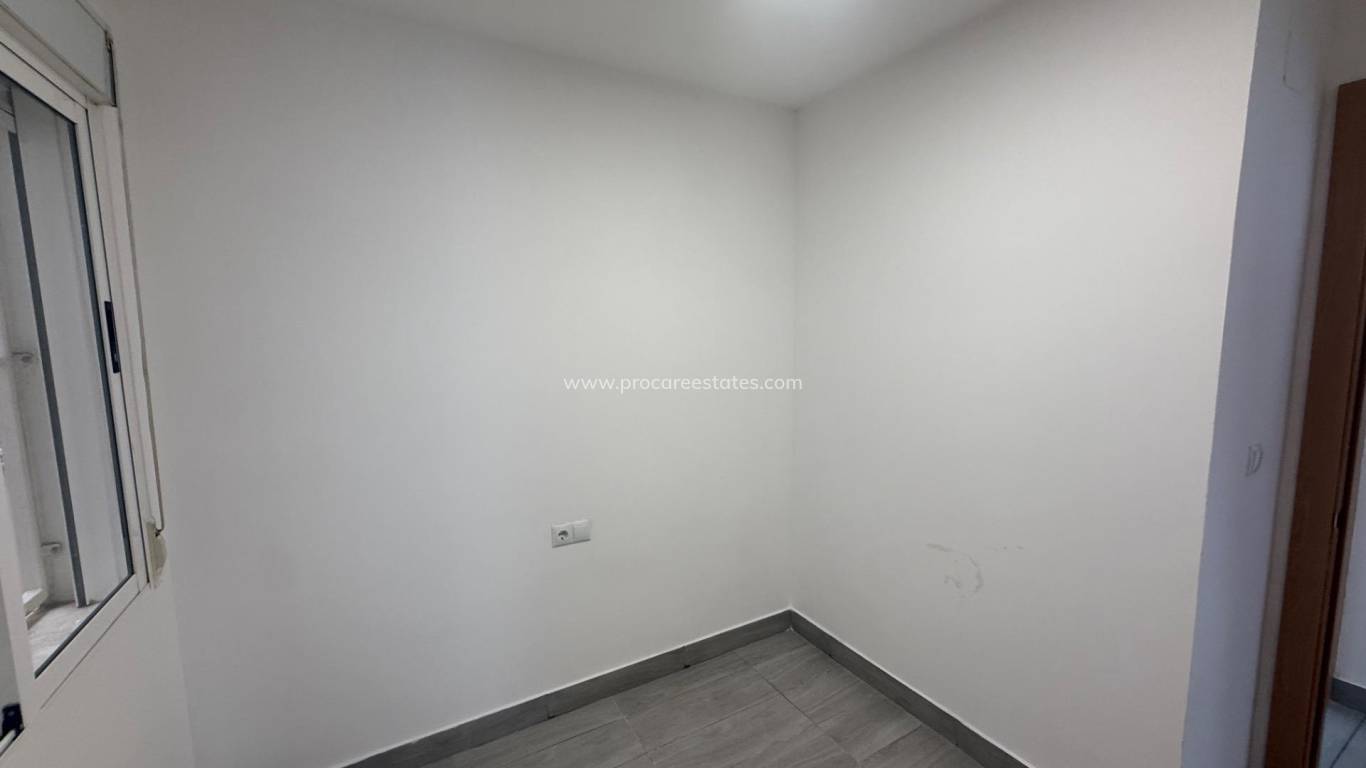 Verkoop - Appartement - Torrevieja - Torrevieja Center