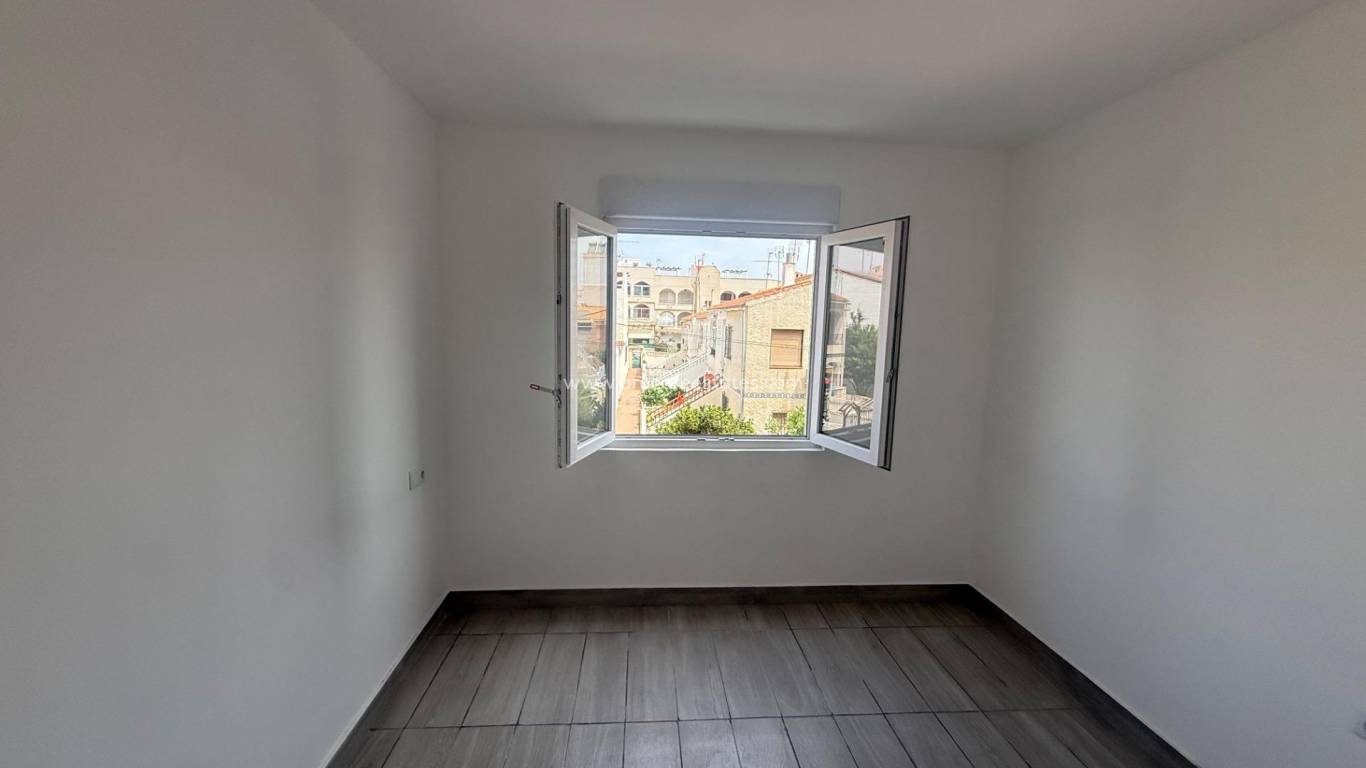 Verkoop - Appartement - Torrevieja - Torrevieja Center