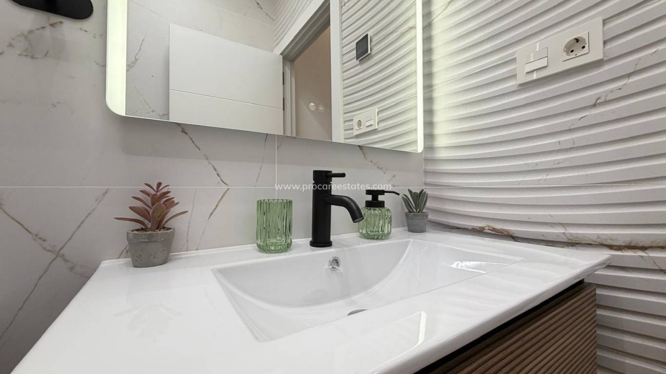 Verkoop - Appartement - Torrevieja