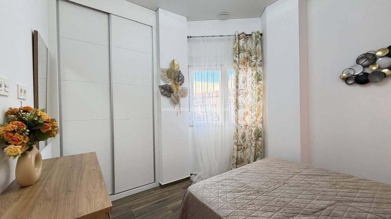 Verkoop - Appartement - Torrevieja