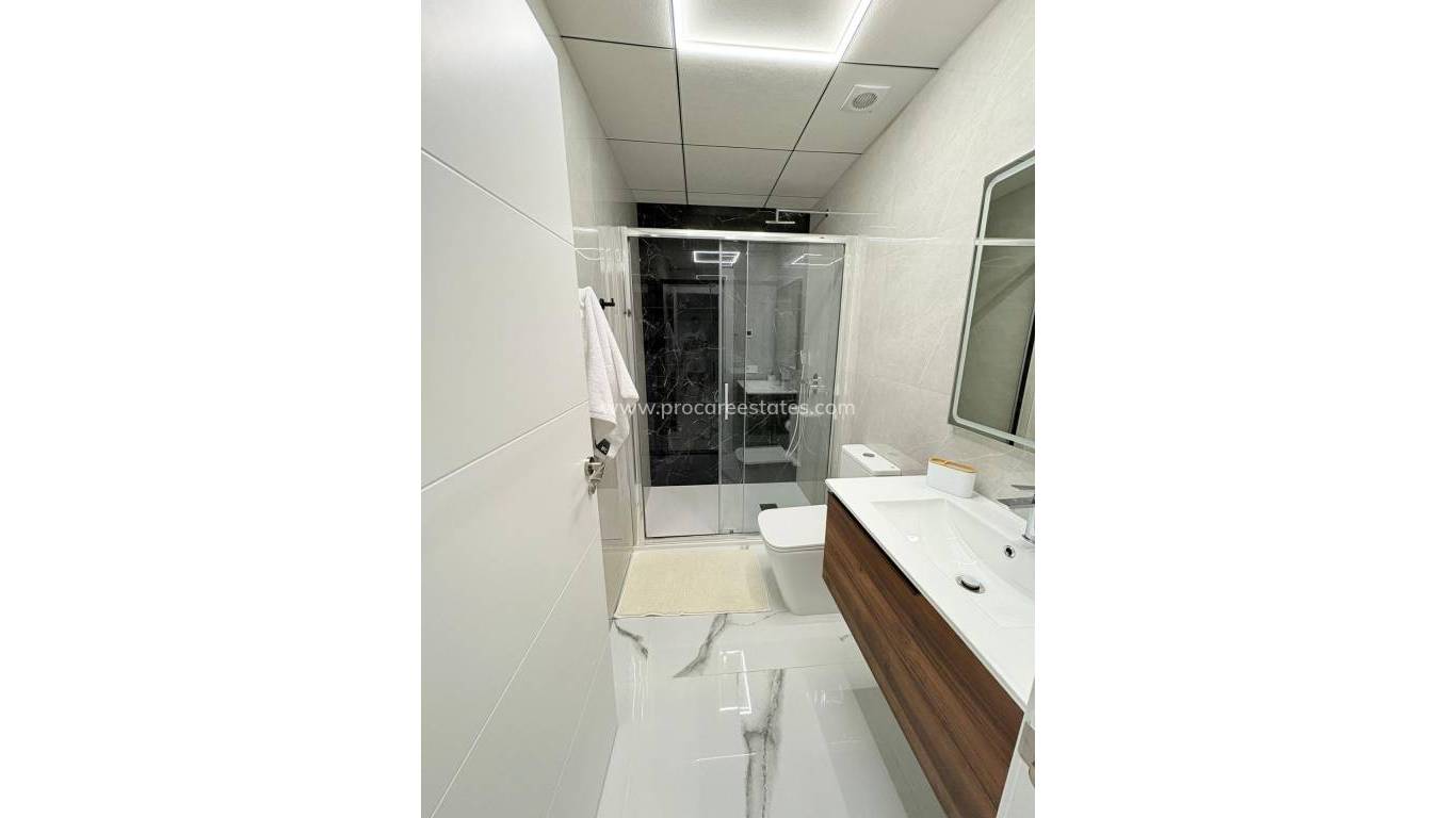 Verkoop - Appartement - Torrevieja