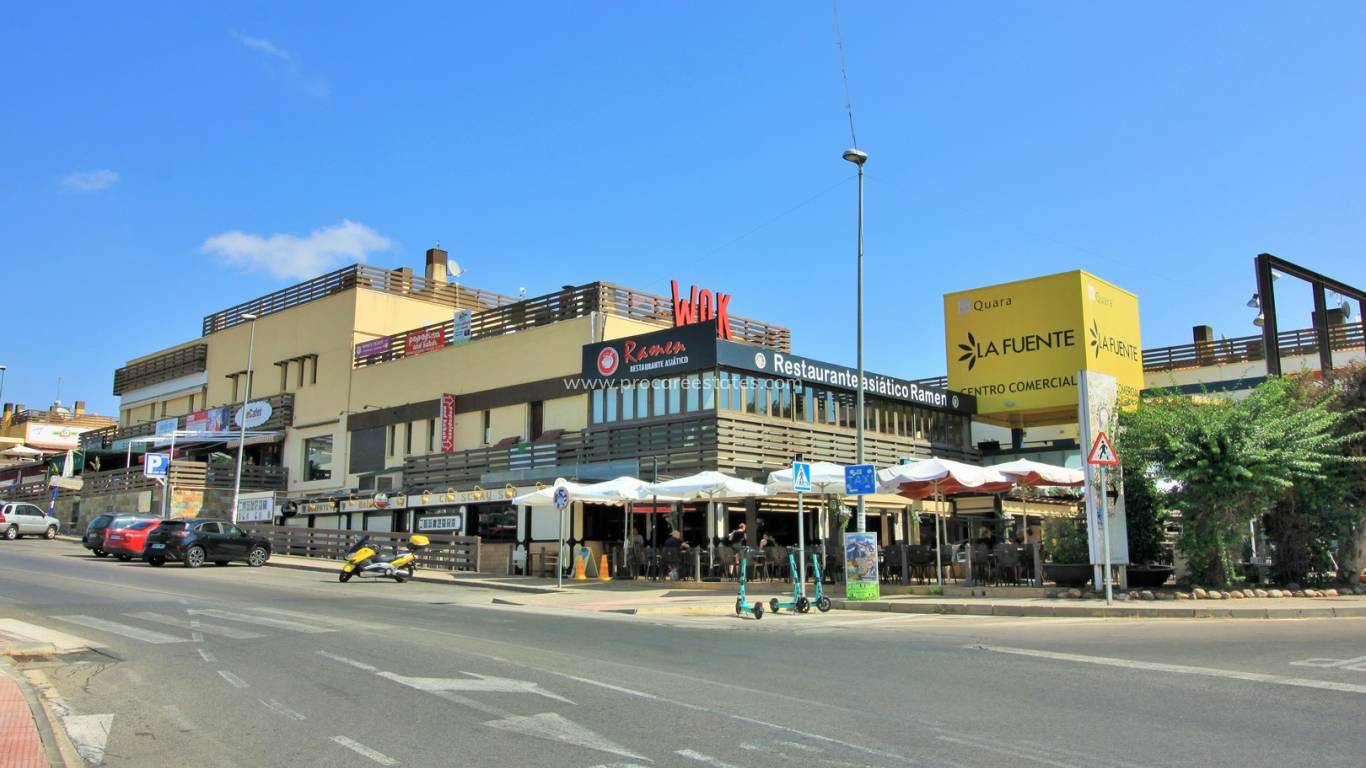 Verkoop - Commercieel vastgoed - Orihuela Costa - Villamartin