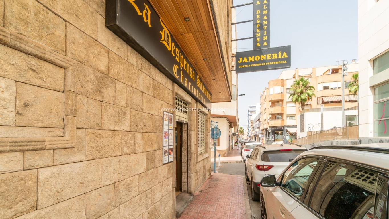 Verkoop - Commercieel vastgoed - Torrevieja - Paseo maritimo
