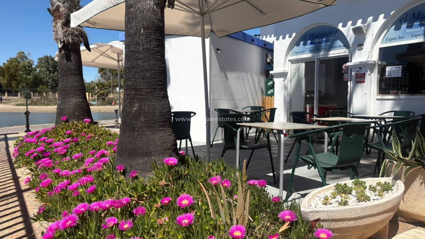 Verkoop - Commercieel vastgoed - Torrevieja - Puerto