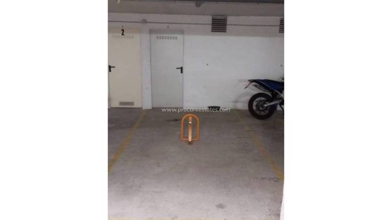 Verkoop - Garage - Torrevieja - Carrefour Area