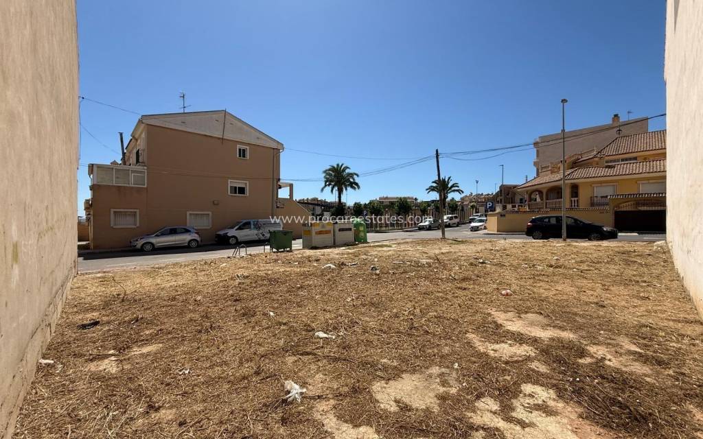 Verkoop - Land - San Miguel de Salinas - CENTRO URBANO