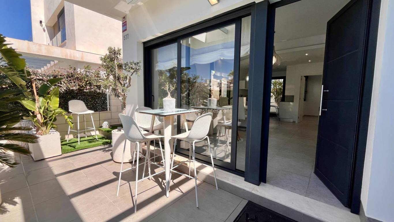 Verkoop - Stadswoning - Orihuela Costa - Villamartin