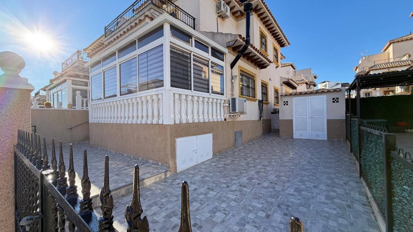 Verkoop - Stadswoning - Orihuela Costa - Villamartin