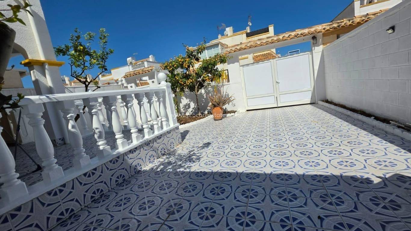 Verkoop - Stadswoning - Torrevieja - Carrefour Area