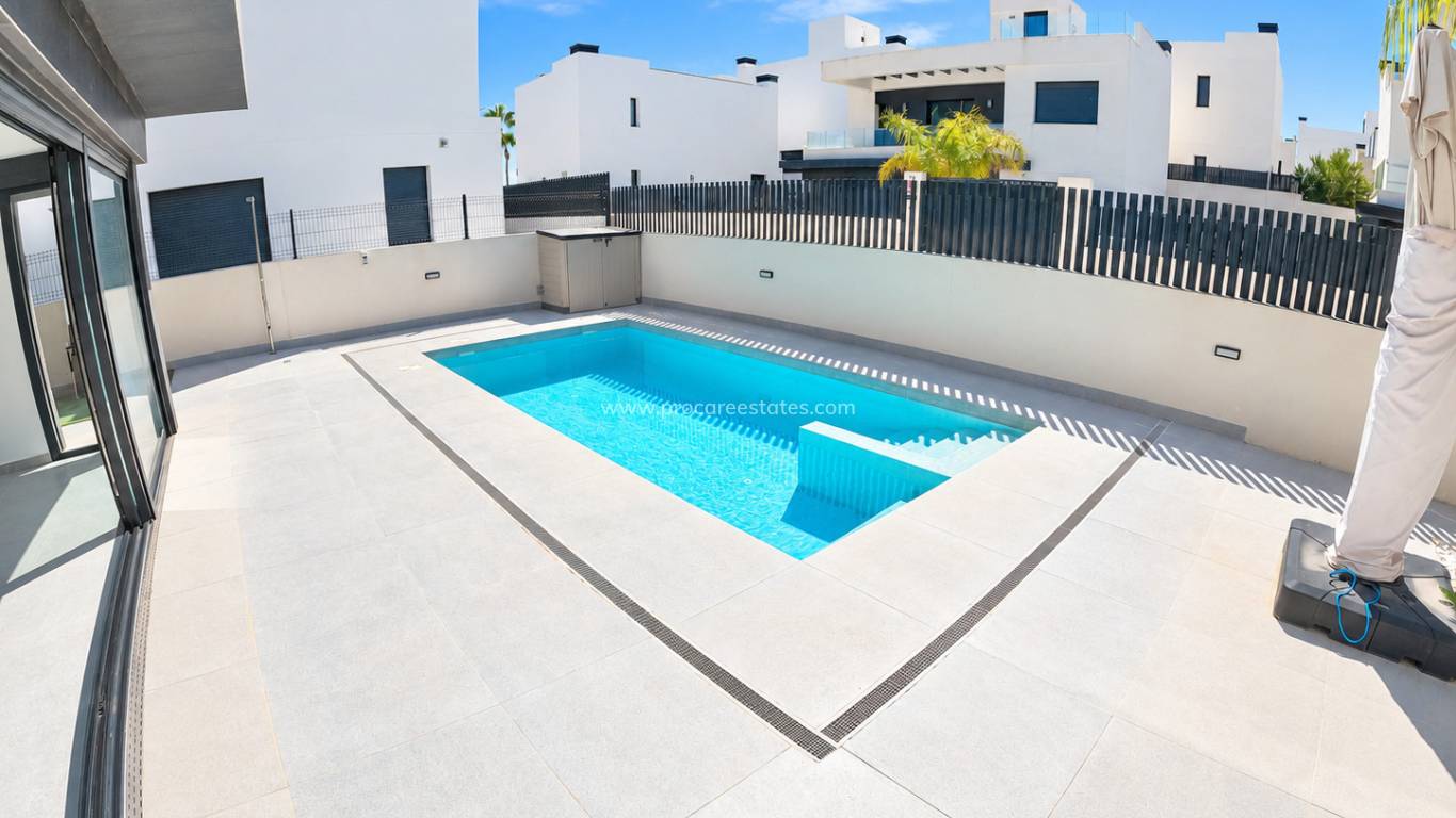 Verkoop - Villa - Algorfa - La Finca golf
