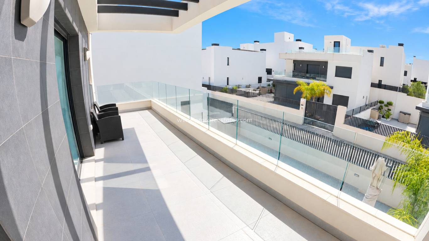 Verkoop - Villa - Algorfa - La Finca golf