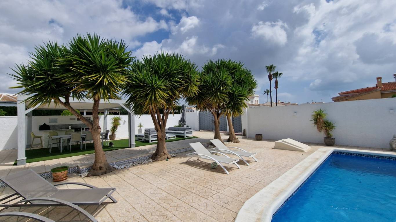 Verkoop - Villa - Ciudad Quesada - Pueblo Bravo