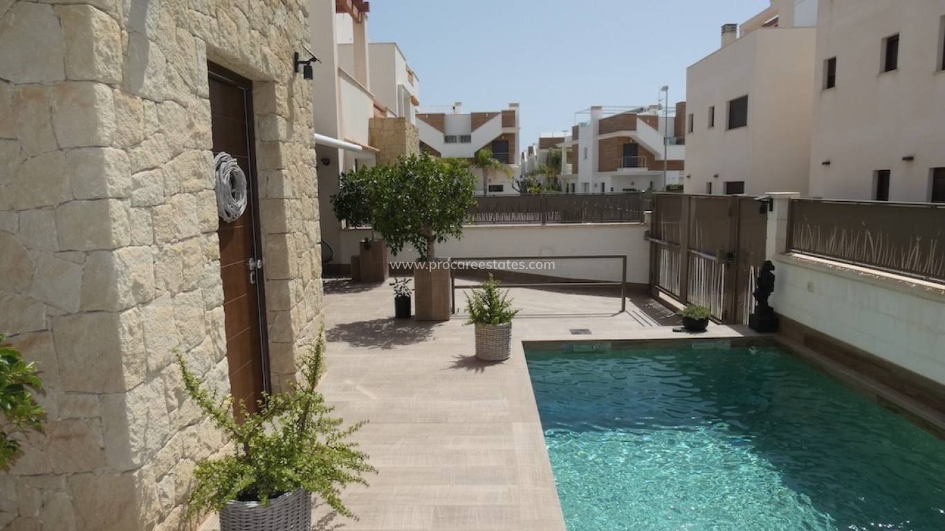 Verkoop - Villa - Ciudad Quesada
