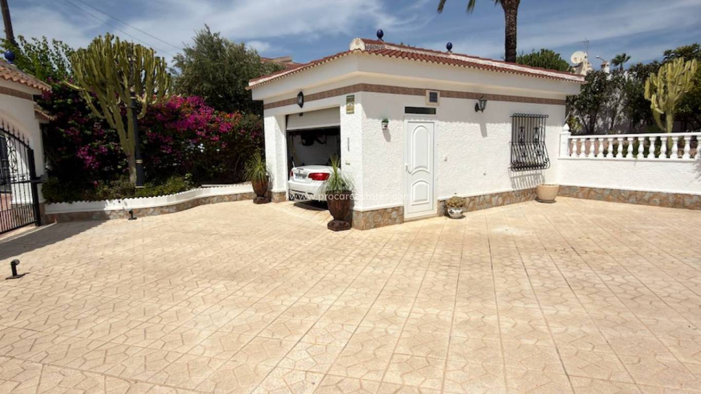 Verkoop - Villa - Ciudad Quesada