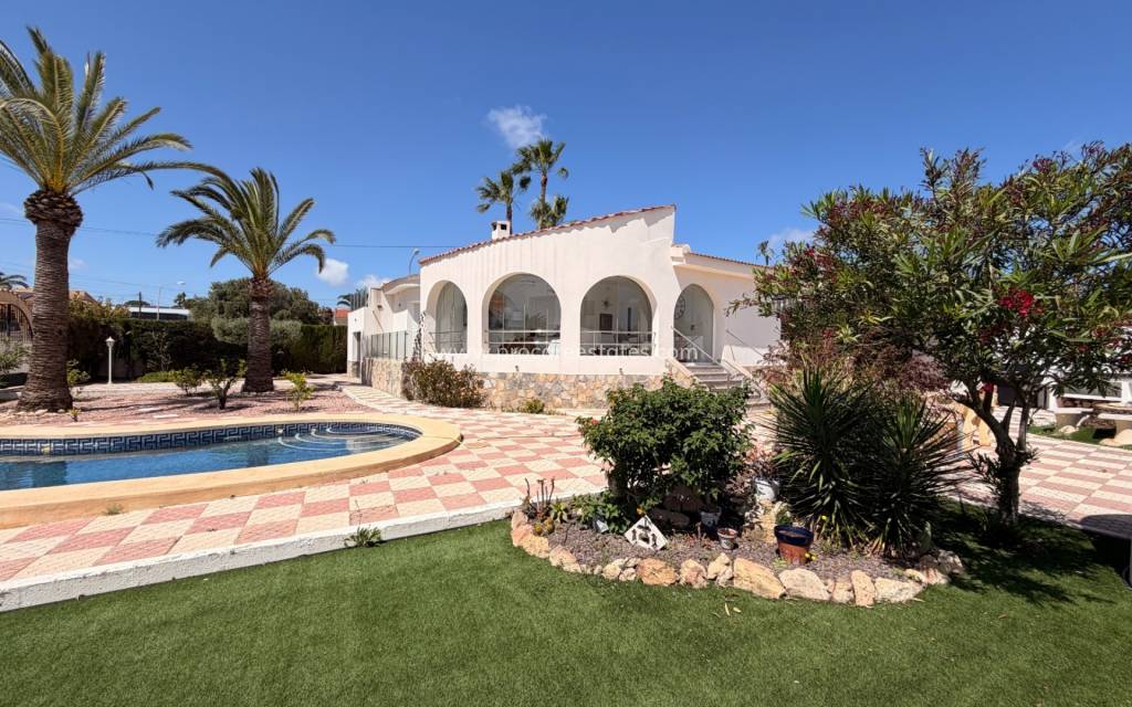 Verkoop - Villa Detached - Ciudad Quesada