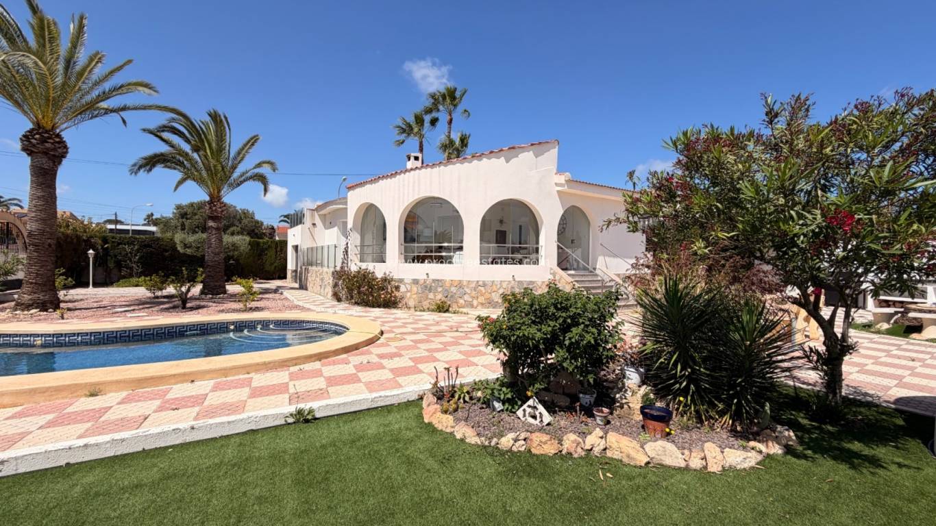 Verkoop - Villa Detached - Ciudad Quesada