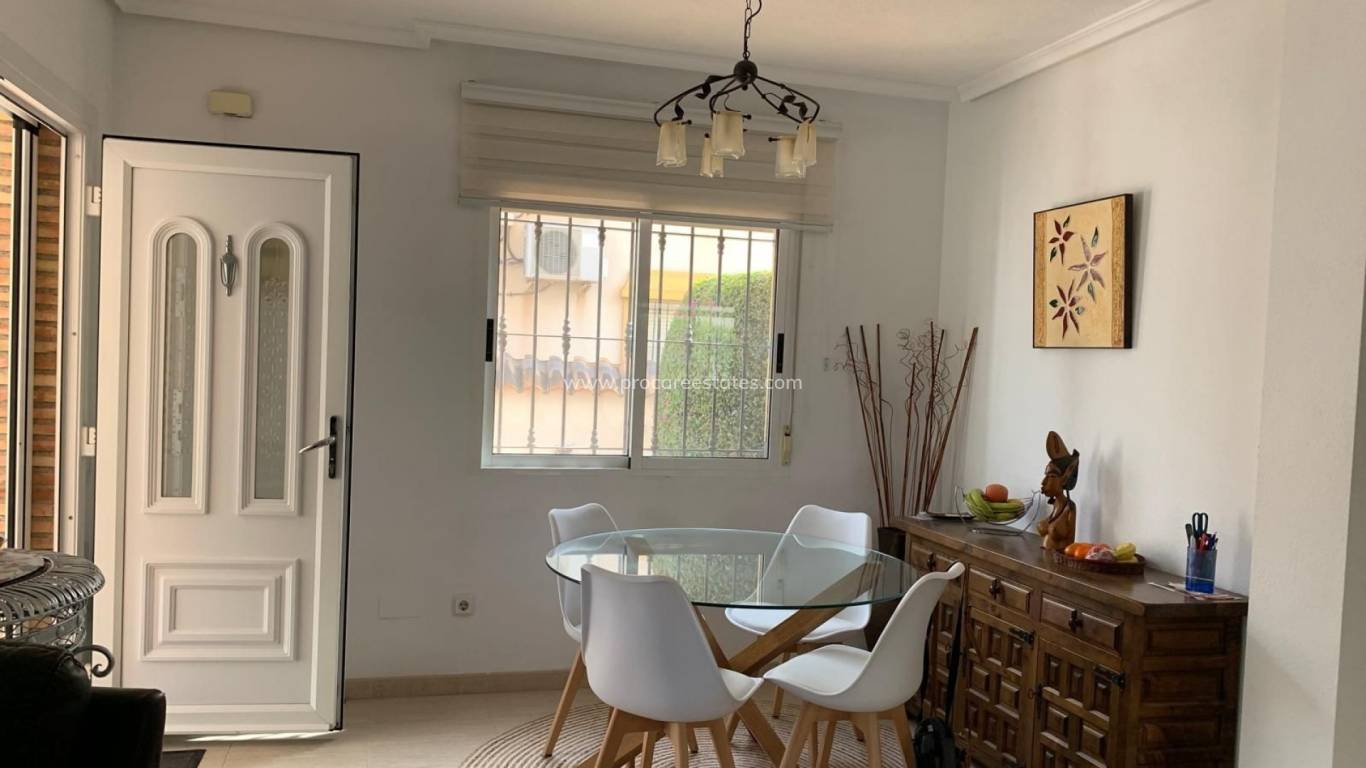 Verkoop - Villa - Guardamar del Segura - El Raso