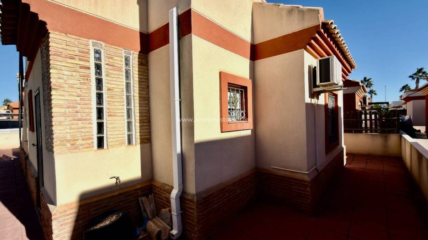 Verkoop - Villa - Guardamar del Segura - El Raso