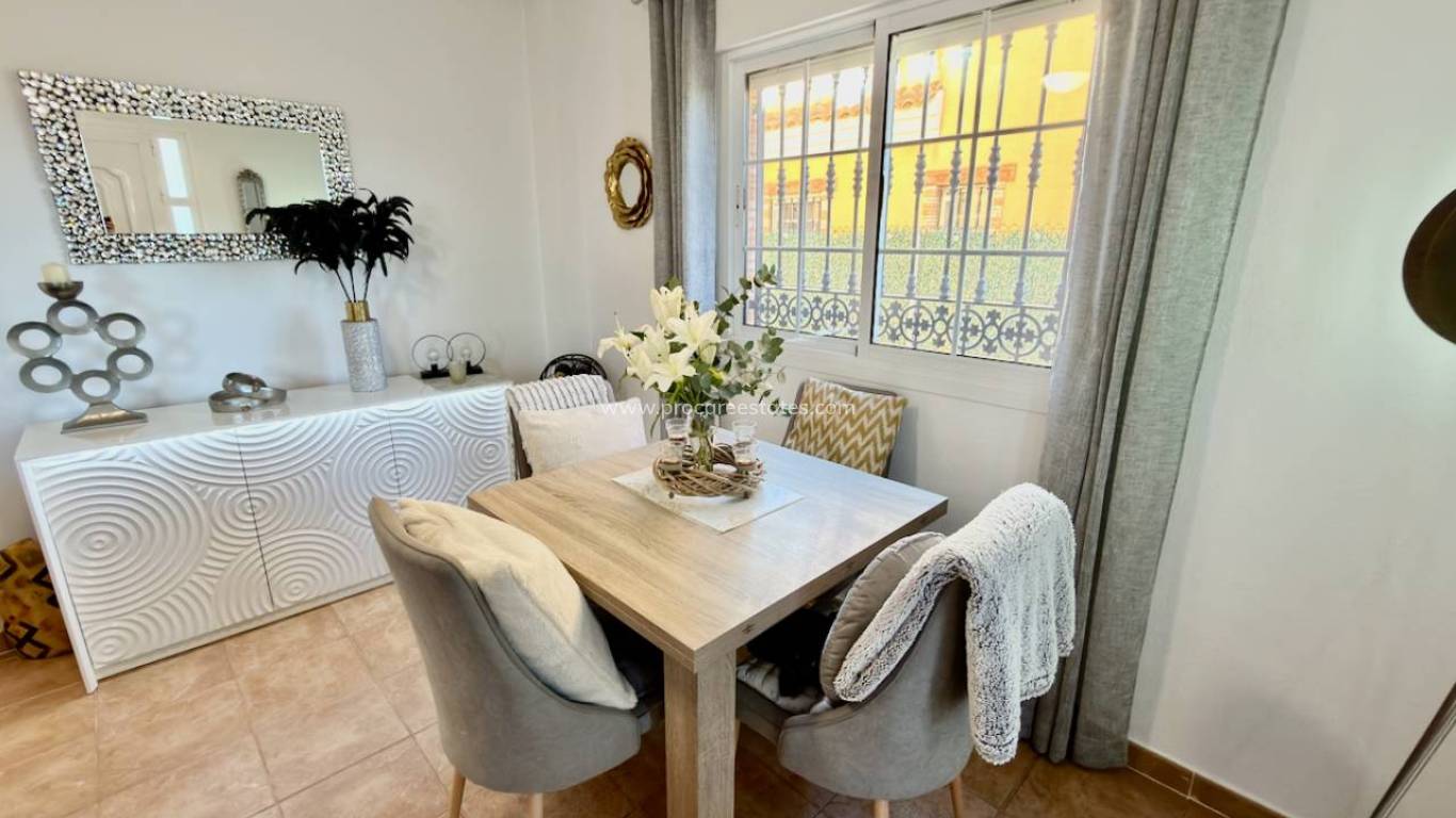 Verkoop - Villa - Guardamar del Segura - El Raso