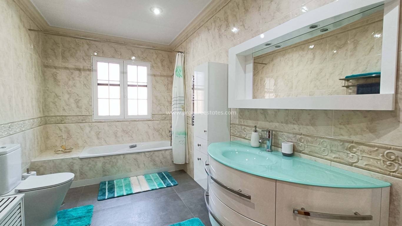 Verkoop - Villa - Hondon De Los Frailes