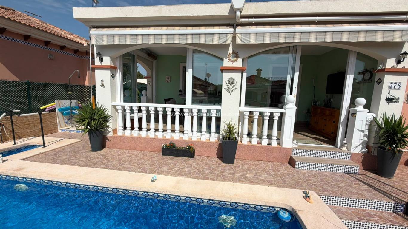Verkoop - Villa - Los Montesinos - Los Montesinos town